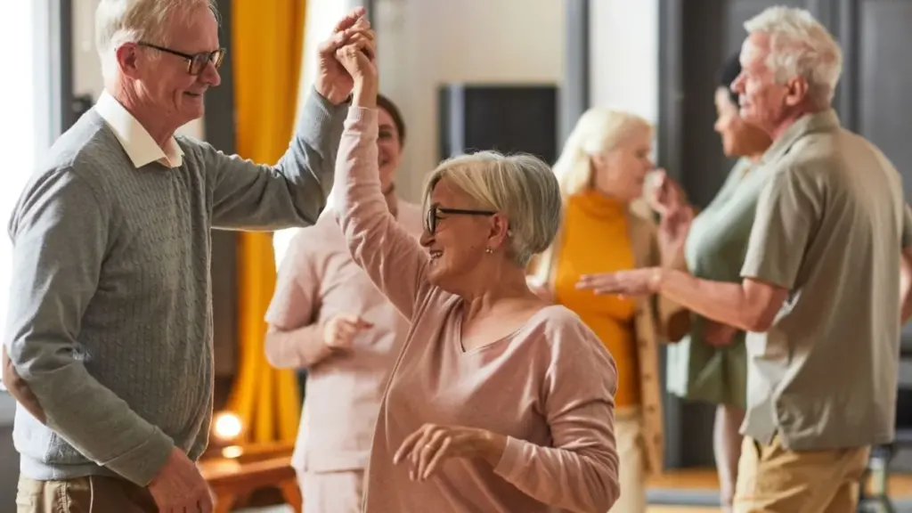 Fogg-Dancing Szeptemberben: Miért Kerül Mindössze 15 Zł a Varsói Múzeum Legjobb Szenior Estje